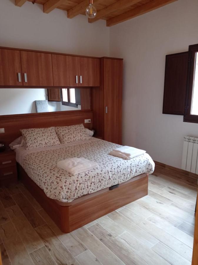 Casa Rural Gueilones, Parque Natural De Ponga Sobrefoz Εξωτερικό φωτογραφία